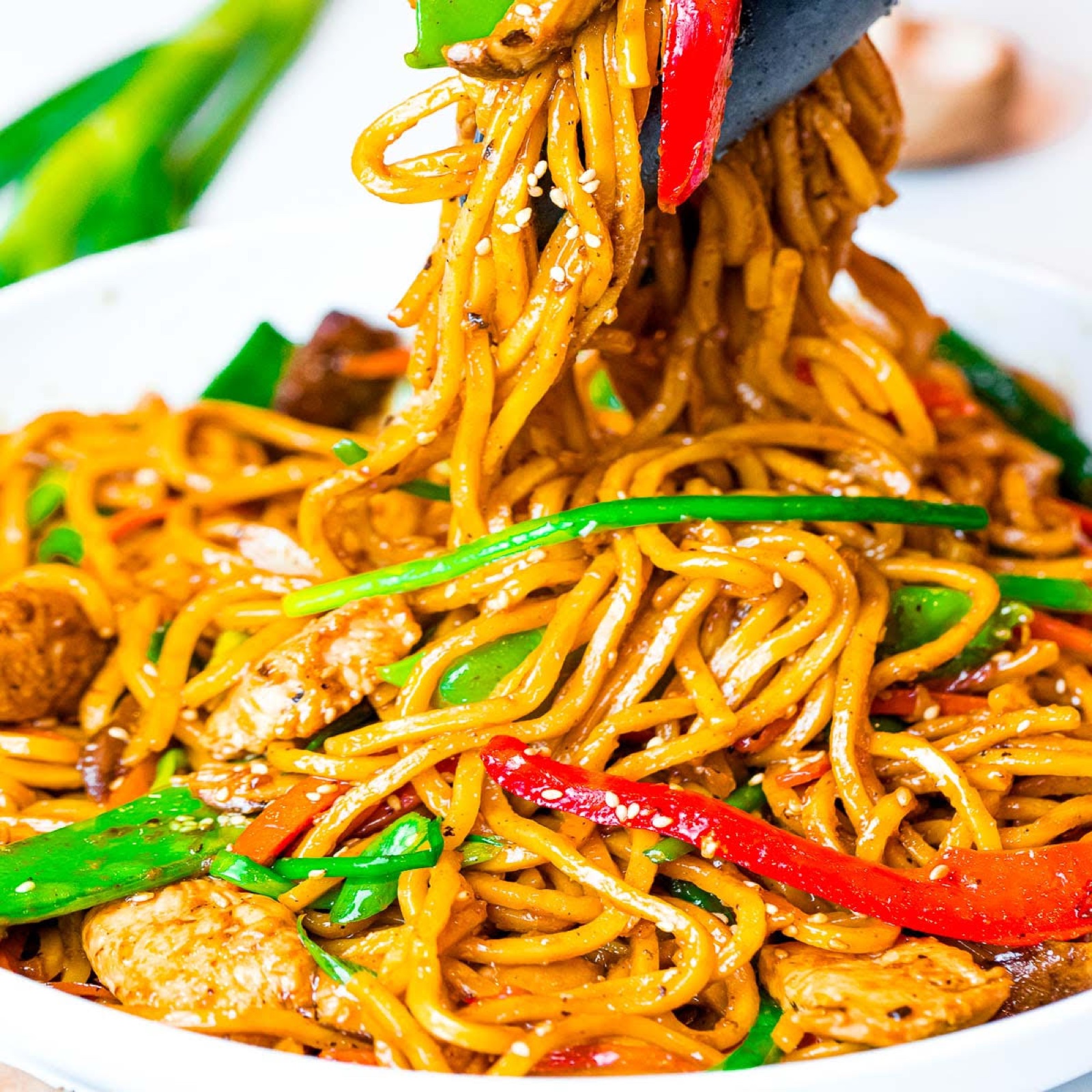 Hakka wok noodles with vegetables